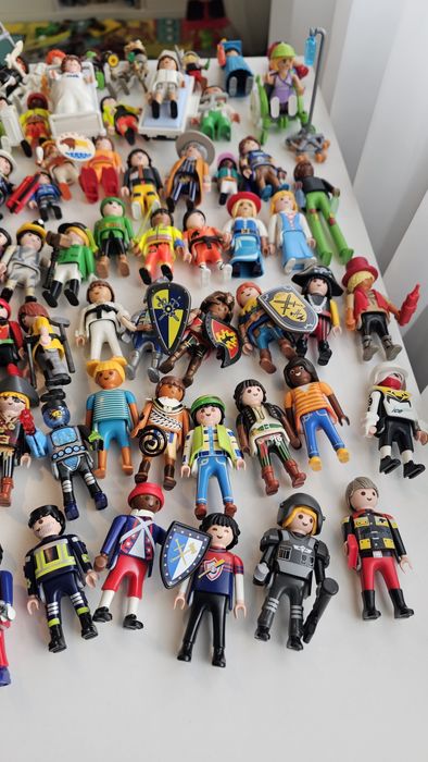Colectie 111 figurine Playmobil