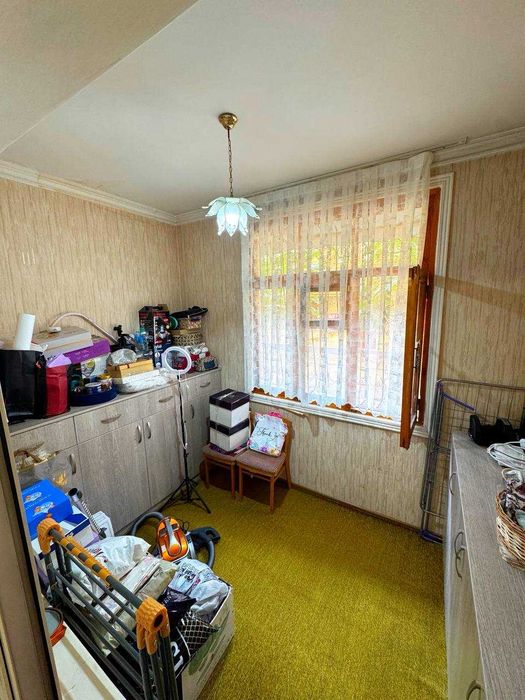 Продается своя квартира на Карасу-6 1-этаж, 2 подвала, 2 огорода 3/1/9