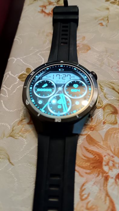 Продавам андроид часовник