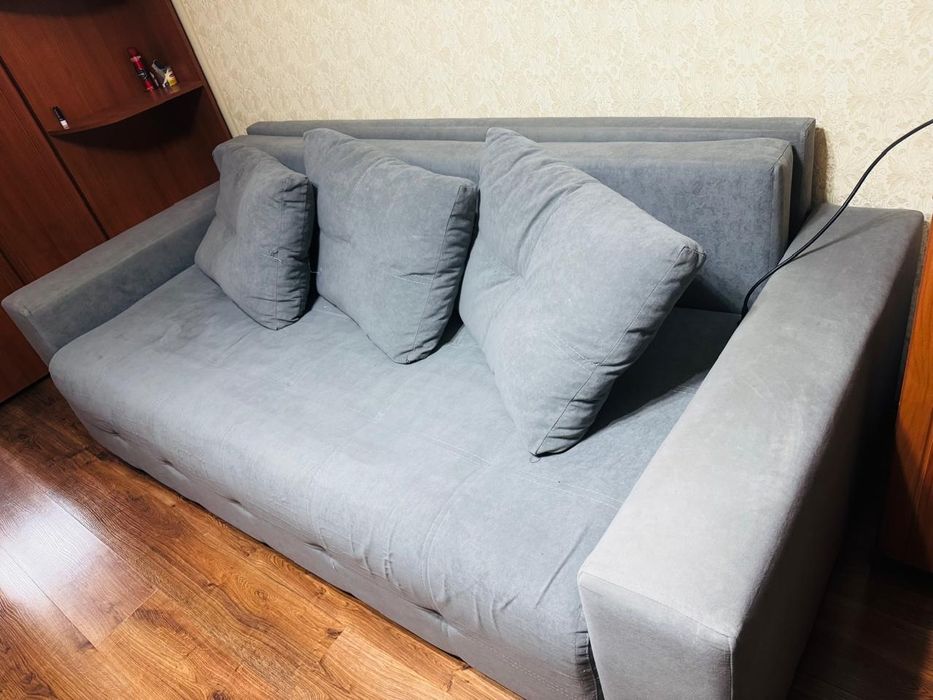 Продам диван новый