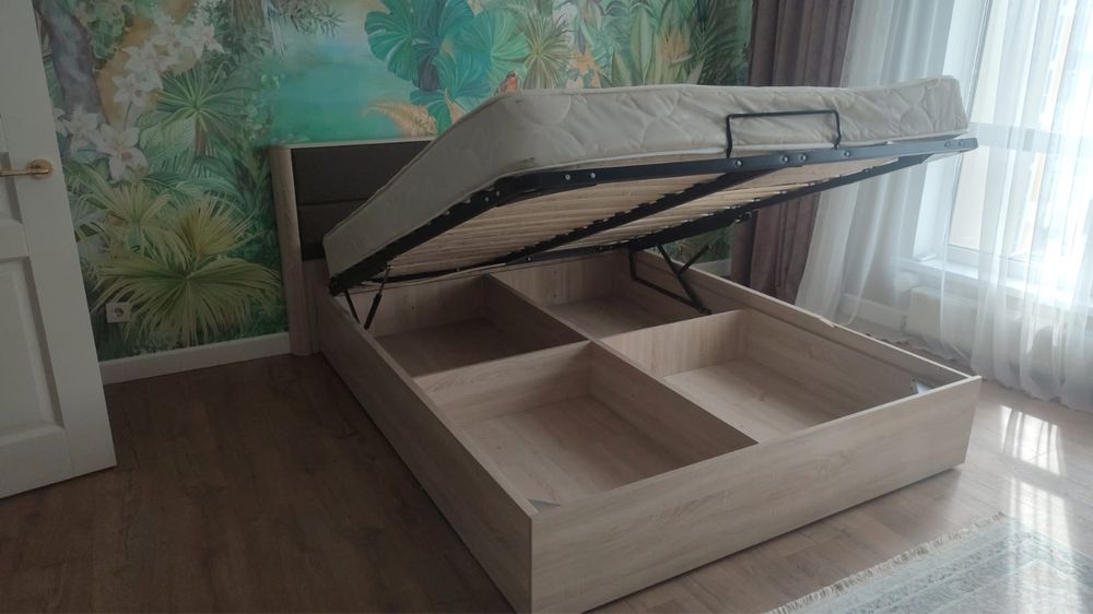 Продается двухспальный кровать