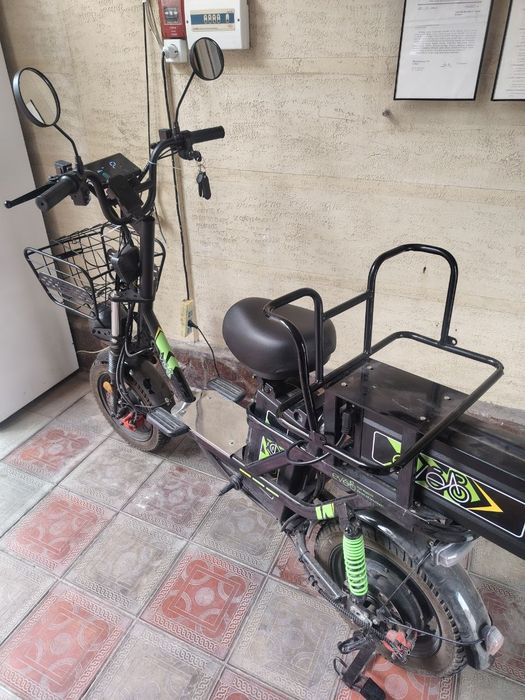 MONSTR skuter zarya