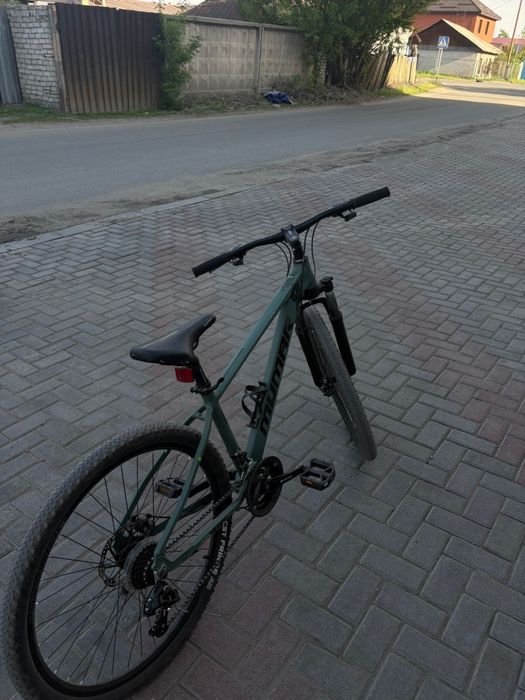 Велосипед, темно зеленого цвета
