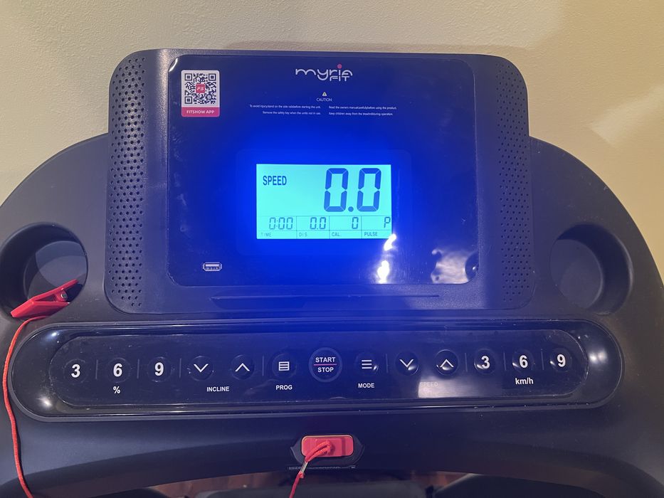 Banda de alergat foarte putin folosita ca noua