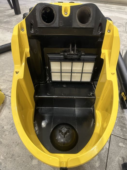 Прахосмукачка пароекстактор KARCHER (модел SV1802)