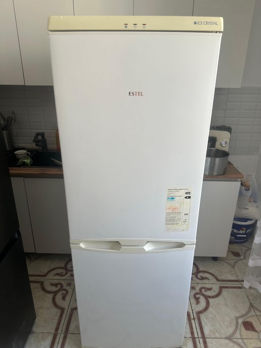 Холодильник Estel