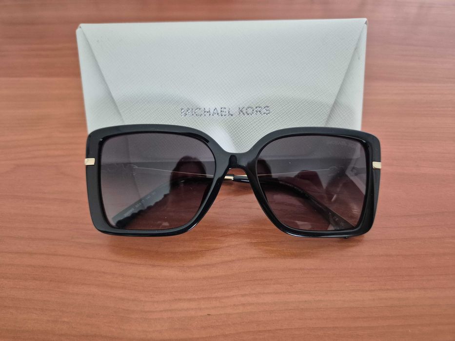 Дамски слънчеви очила