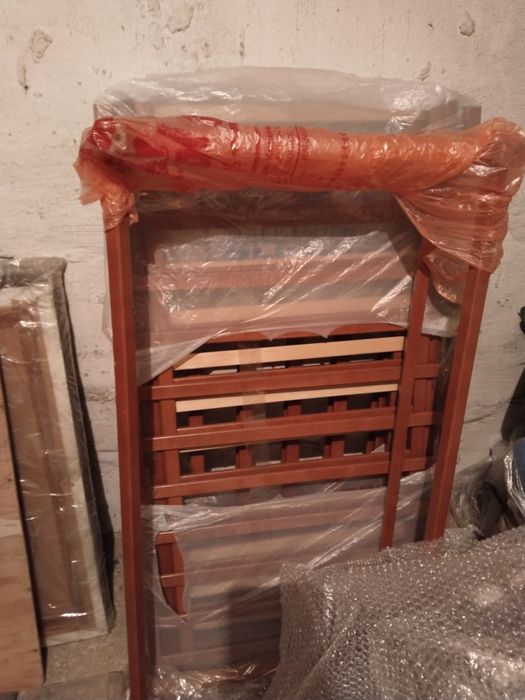 Манежка кроватка качается