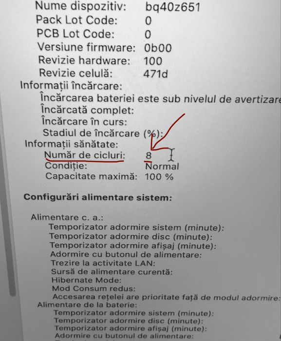 MacBook Air M4 + clablu USB C la display port și Hub cu multe porturi