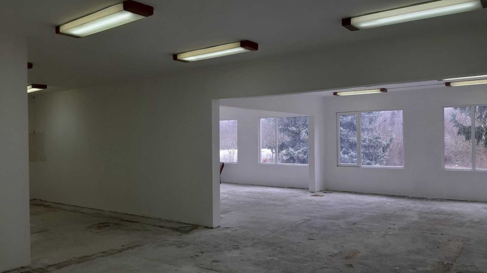 Дава се под наем Склад в Русе, Промишлена зона - Изток - 432 кв.м за 510 € - Снимка #3