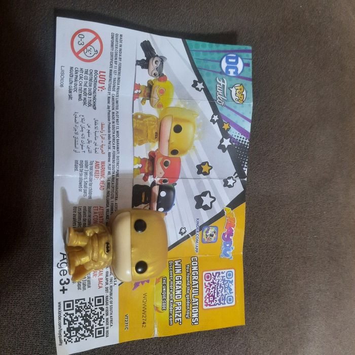 DS киндэр золотой бэтмэн