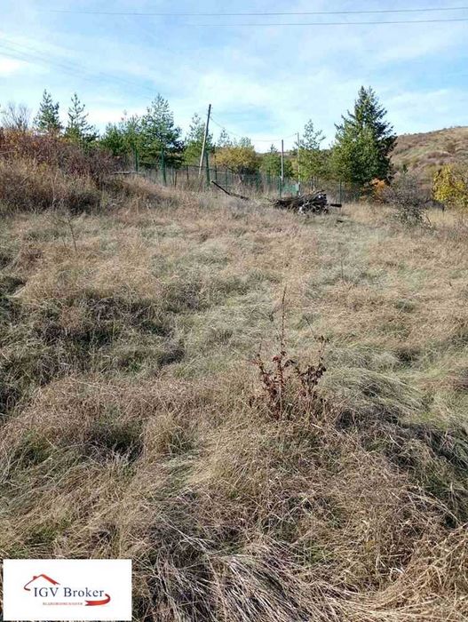 Продава парцел в с. Клисура, гр. Банкя