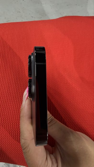 iPhone 14 pro в отличном состоянии