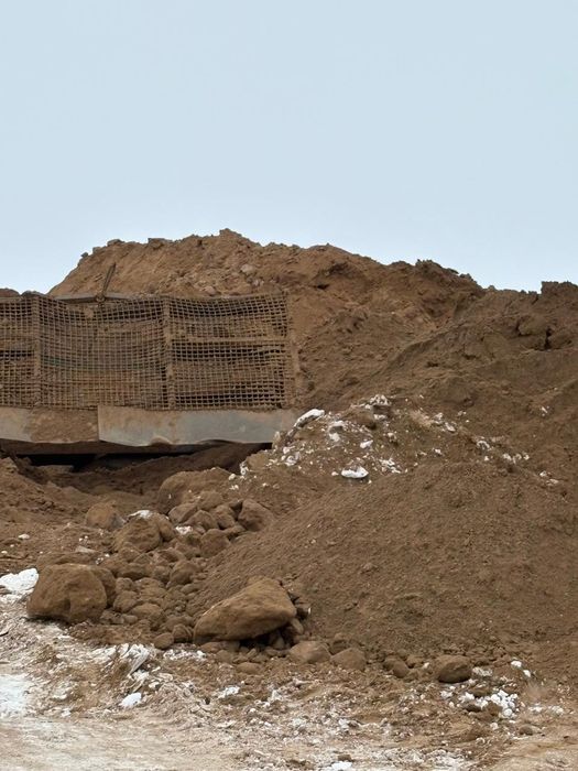 Грунт рыжый свежий