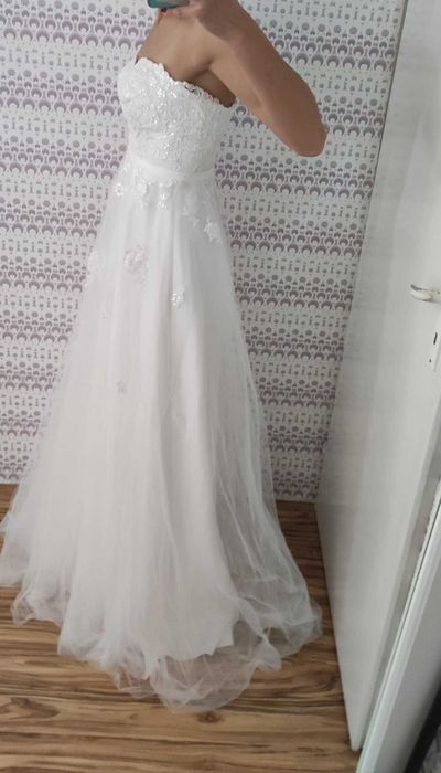 Сватбена рокля Unique