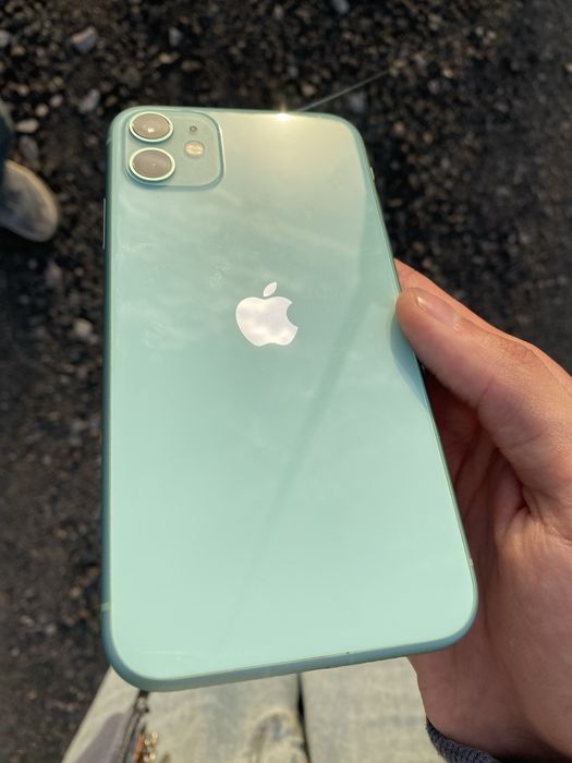 Продам iPhone 11 128/75