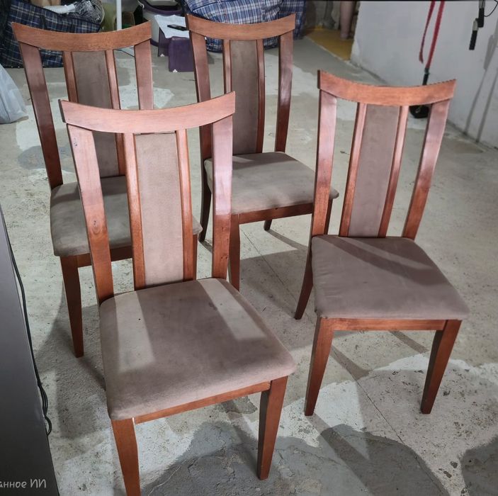 Стулья деревянные