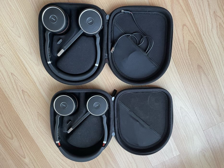 Vand 2 perechi de casti wireless Jabra 75