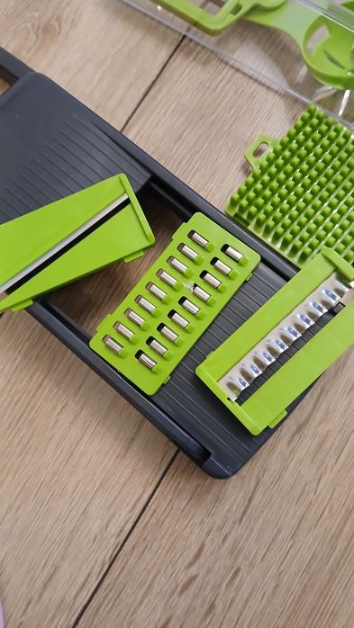 Уред за рязане, кутии и буркани за 20 лв всичко