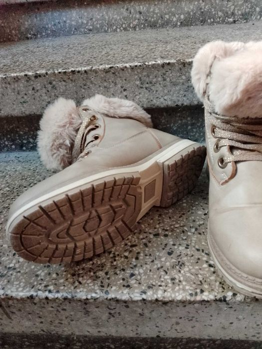 Дамски Зимни ботуши с каракул