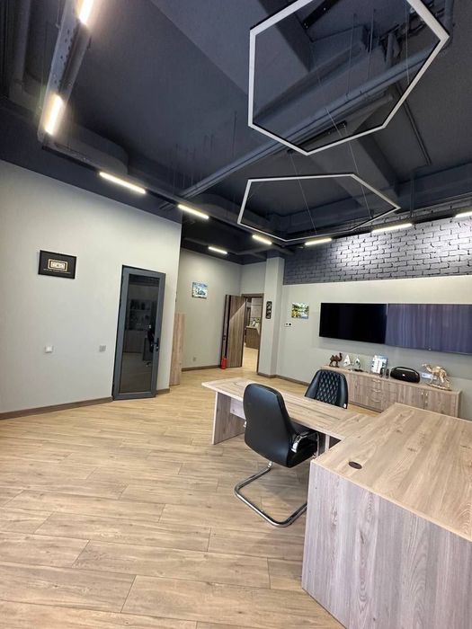 Аренда здание, Глинка, 1.500м2