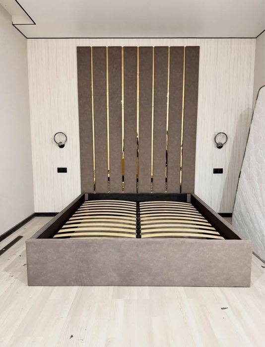 Кровать до потолка