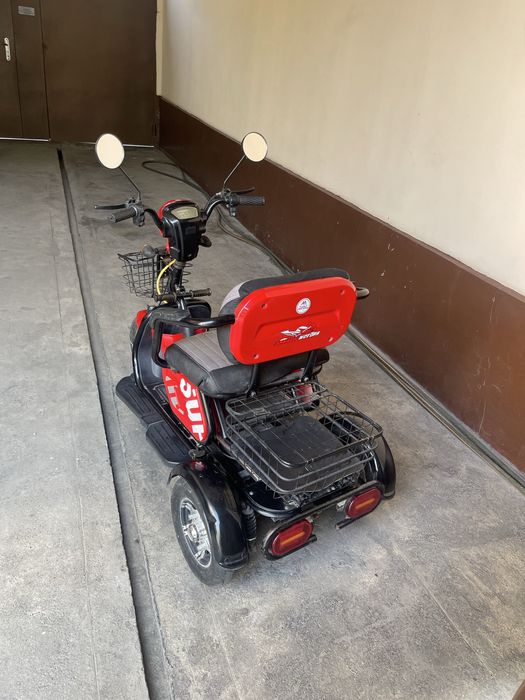 Skuter moto motoskuter