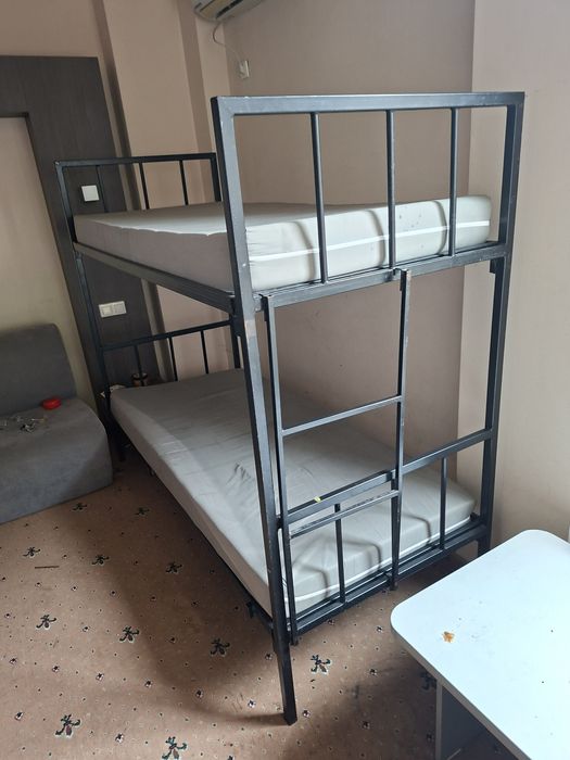 Paturi de campanie,șantier