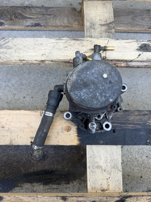 Вакуум помпа за Range Rover L322 4.4 TDV8 (AL3Q-2A451-DC)