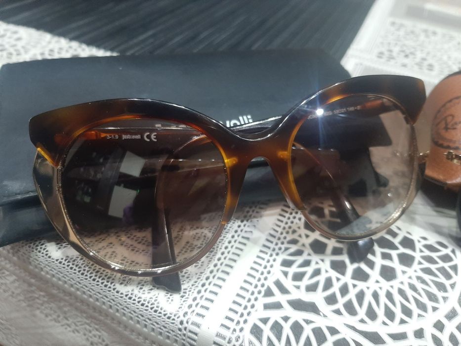 Слънчеви очила Ray Ban и Cavalli
