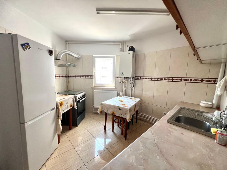 Apartament 2 camere decomandat, mobilat cu balcon-Soveja-City Mall