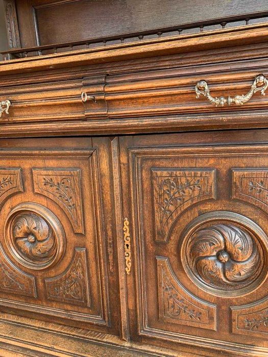 Уникално красив старинен шкаф,скрин,бюфет(Масив)-19 век