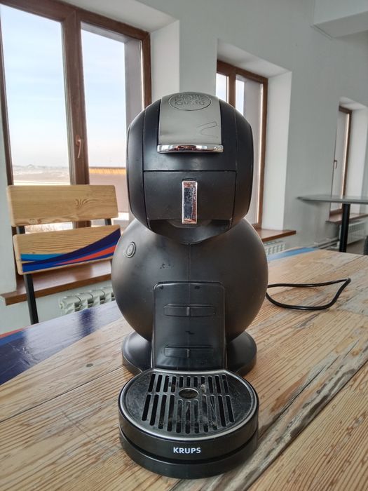 Кофеварка dolce gusto