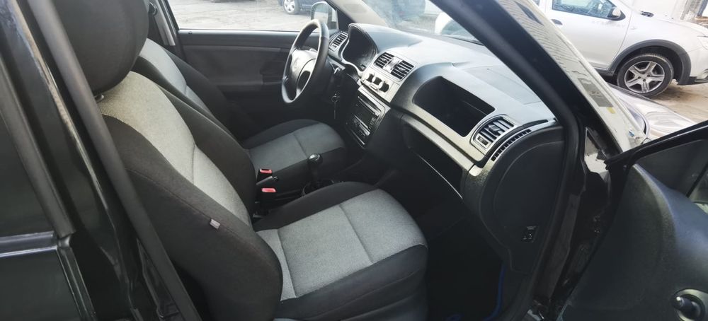 Motor Skoda VW 1.2 BENZINA  EURO4 Cutie viteze Caroserie roti si punti