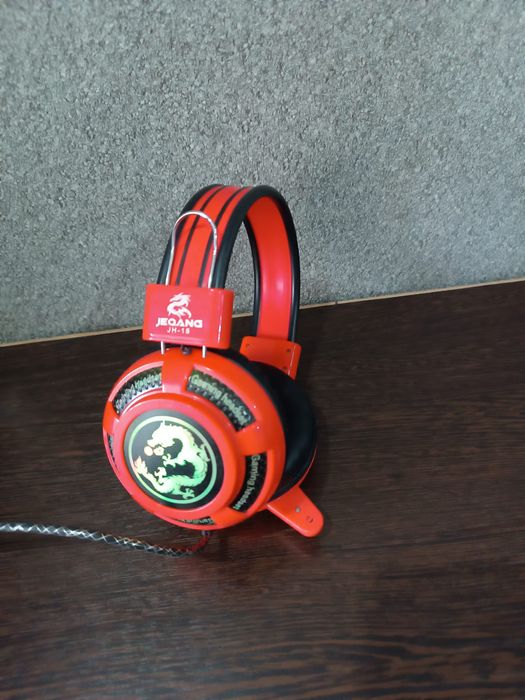 Продам наушники.