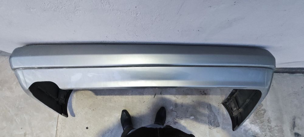 Задний бампер Е124