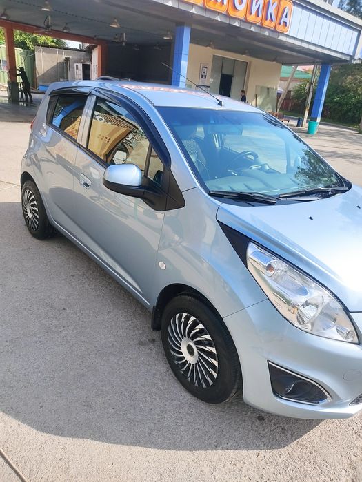 Spark sotiladi 4 pokaleniya metani bor