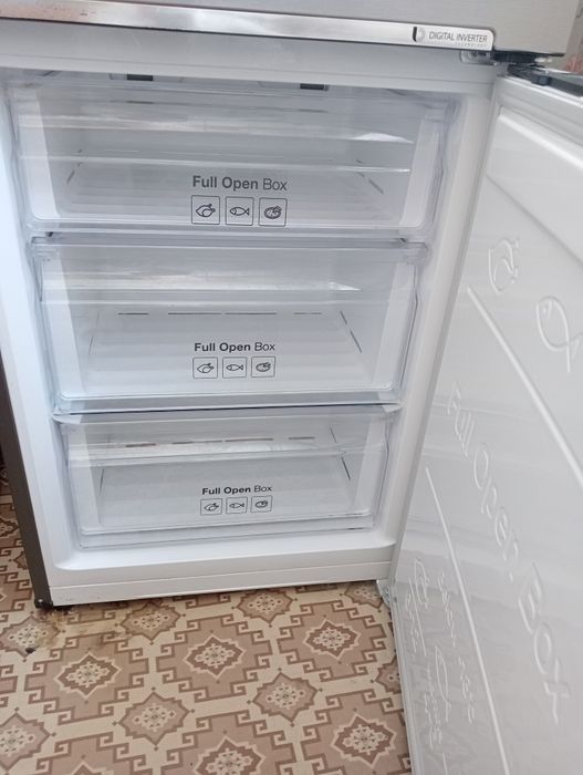 Холодильник Самсунг идеальном состоянии