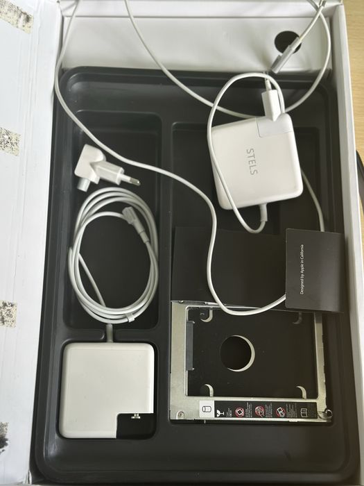 Apple MacBook Pro 13.3 - inch