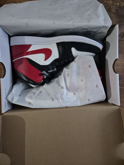 Vând Air Jordan 1 Mid Originali