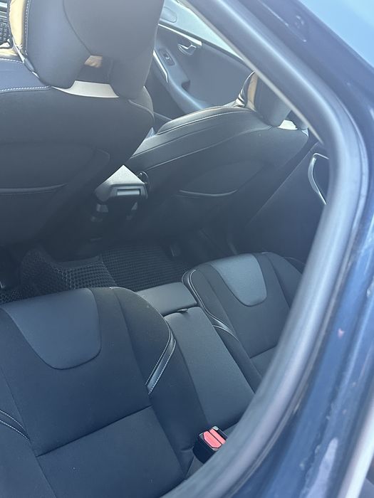 Volvo V40 D4, an fabricație 2015!