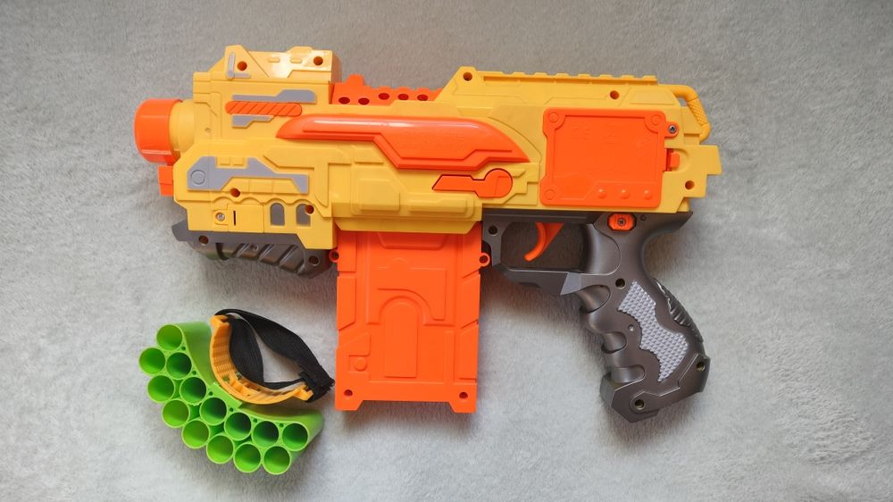 Продам бластеры в отличном состоянии