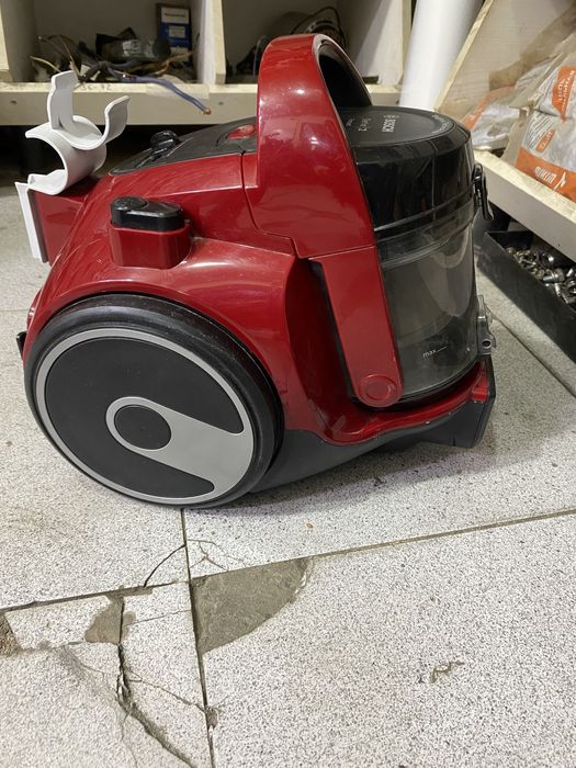 Пылесос bocsh срочноо!