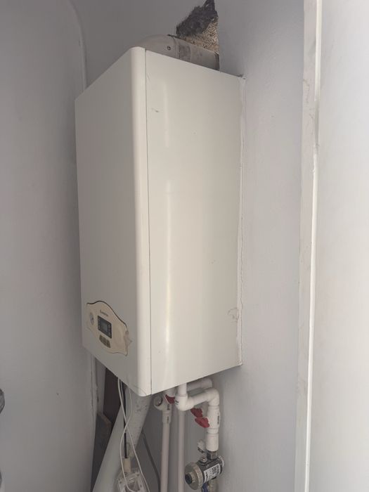 Particular vand apartament  mobilat utilat complet