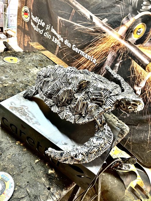 Sculpturi fir otel testoasa caretta -orice vietate pe comanda