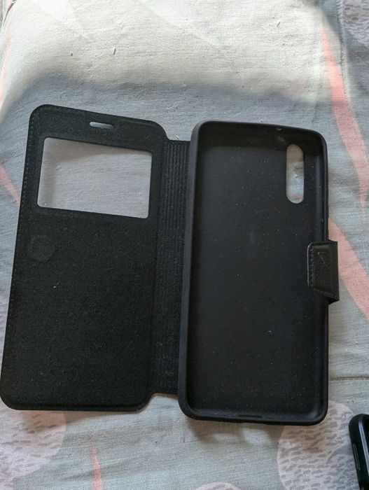 Предлагам калъфи за GSM