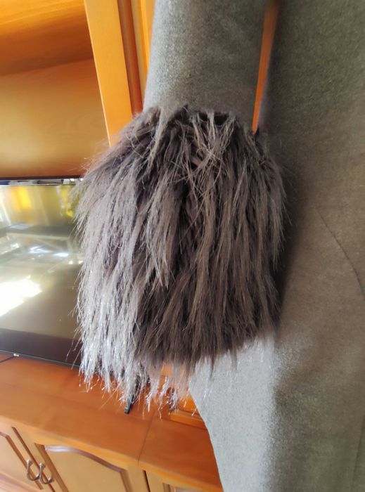 Елегантно дамско палто от фина вълна