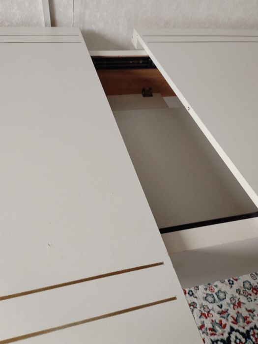 Продам стол за 65 тыс тг срочно