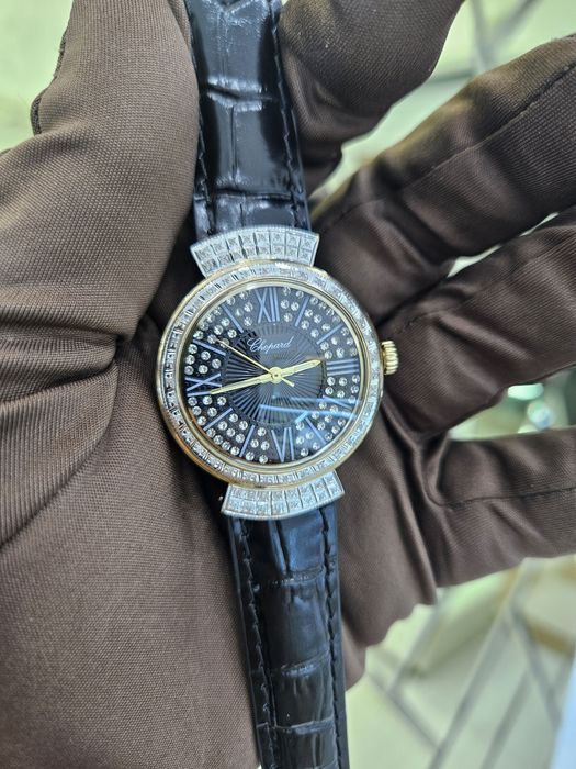 Новиночки 2024 года Женские модели с бриллиантиками на золото 585 проб