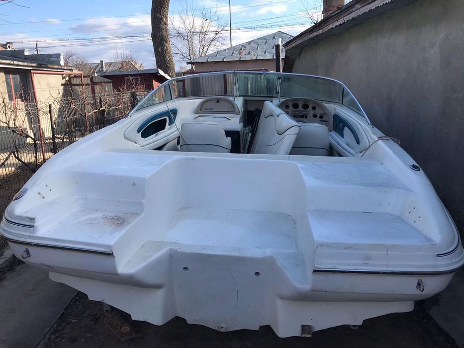 Vând  barcaSea Ray 190,